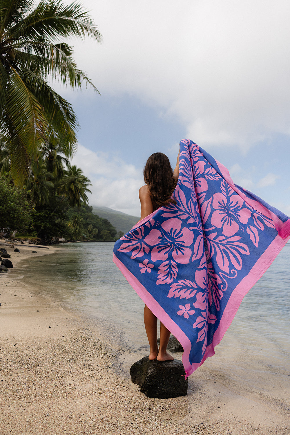 BEACH PAREO - KUPU BLUE