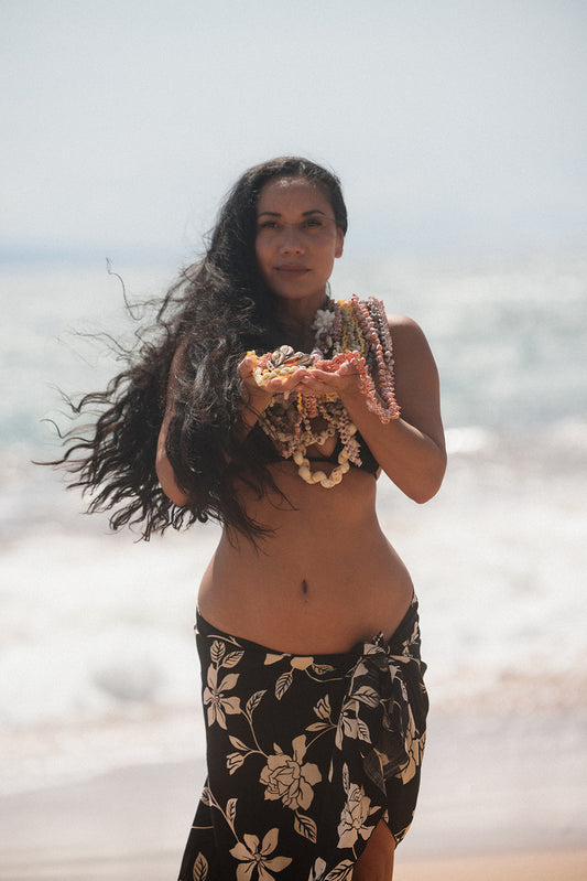 BEACH PAREO - TEINA BLACK